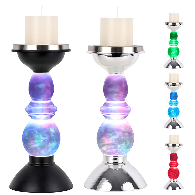 Cahaya Malam Mendung dengan Naungan Lilin